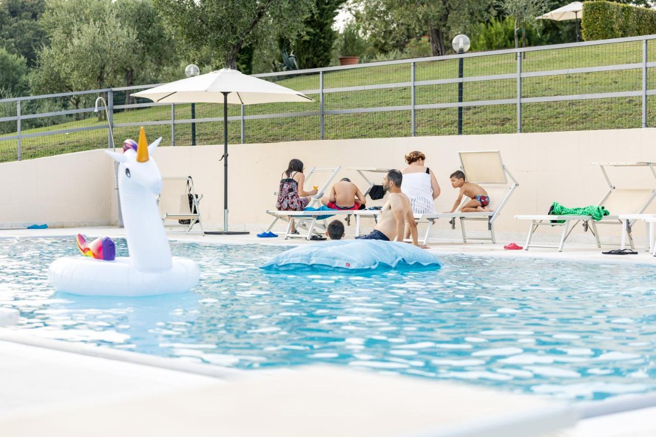 Il Casale Lonato - By Host4U Aparthotel Eksteriør bilde