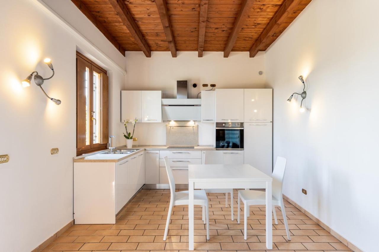 Il Casale Lonato - By Host4U Aparthotel Eksteriør bilde