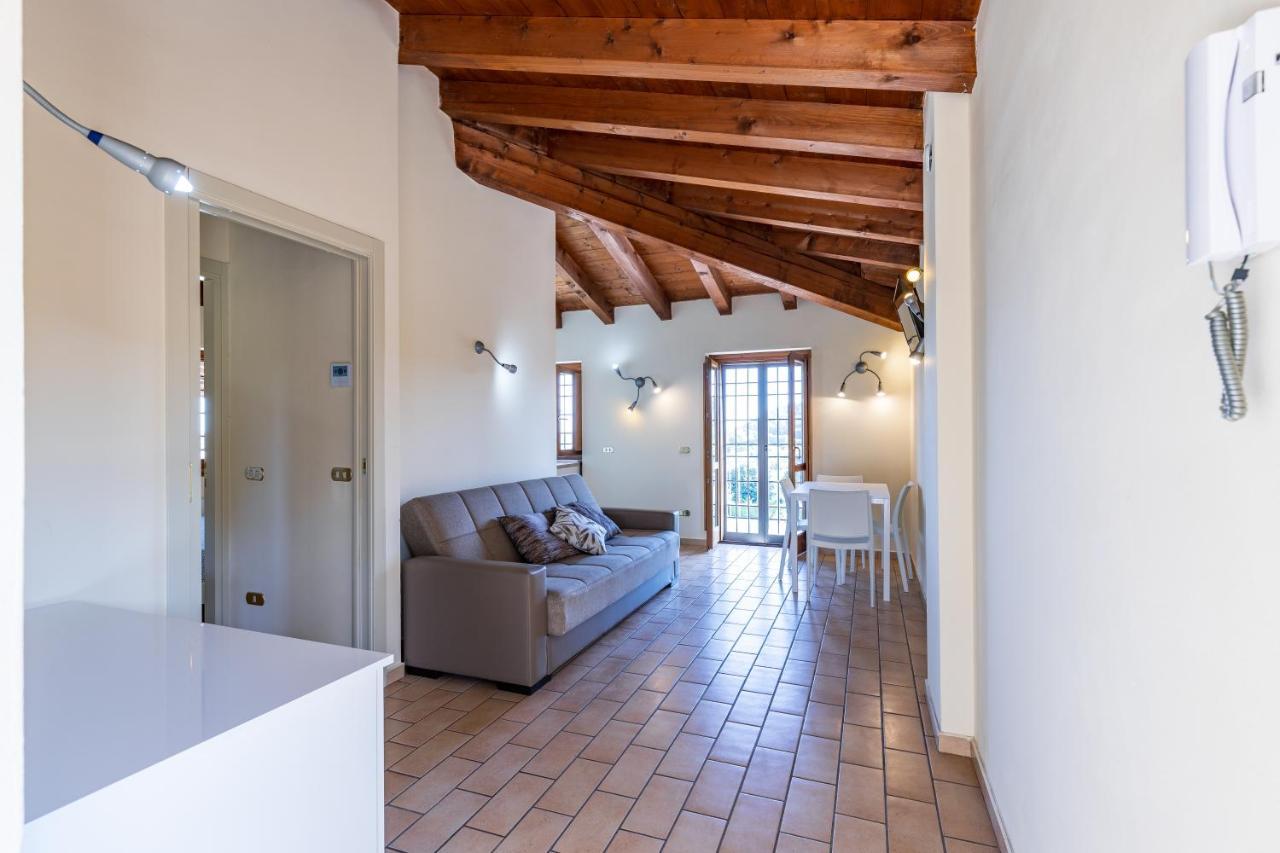 Il Casale Lonato - By Host4U Aparthotel Eksteriør bilde